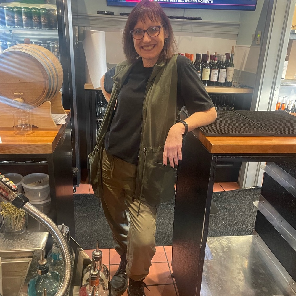 Meet your Posher, Elizabeth